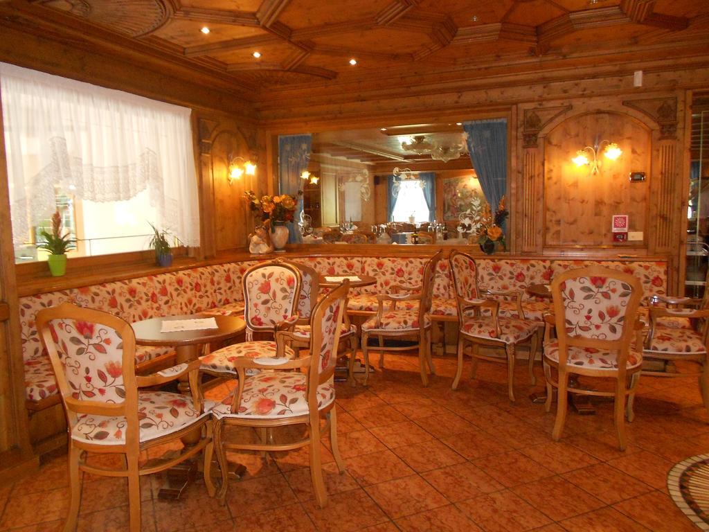 Hotel San Marco Passo San Pellegrino Eksteriør billede