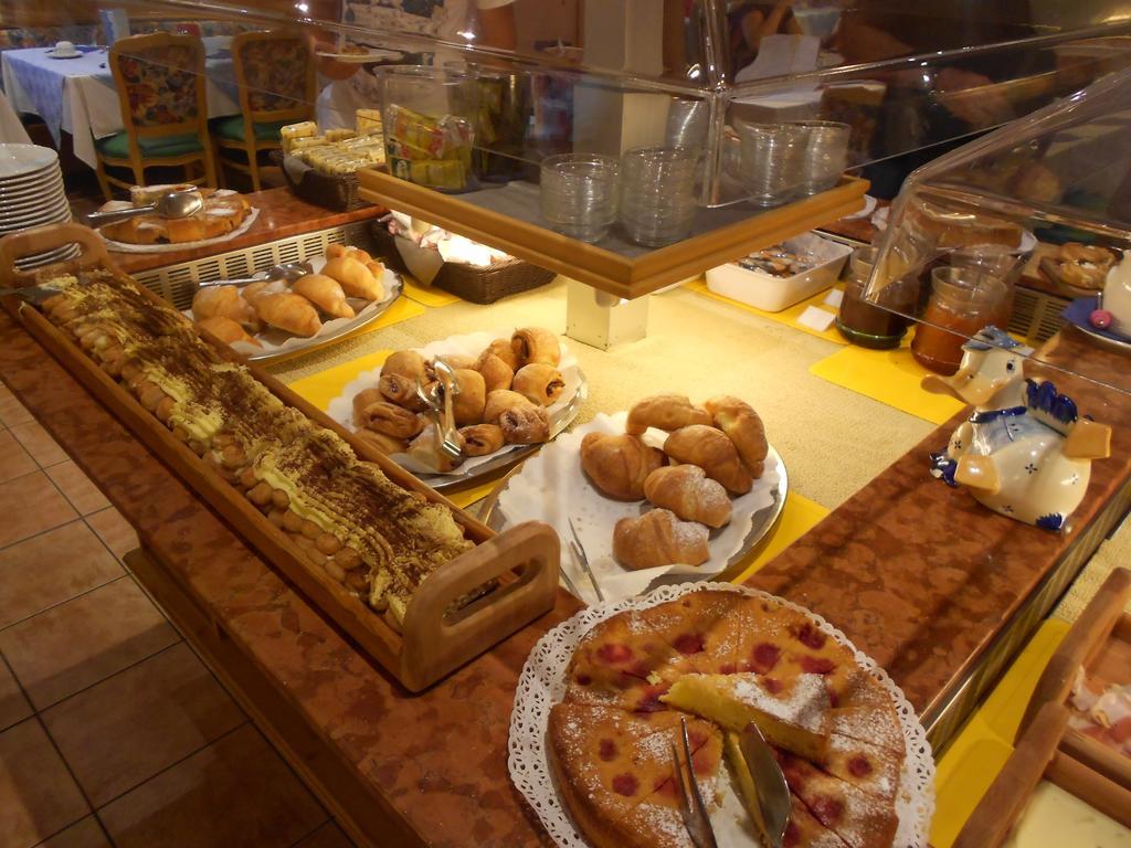 Hotel San Marco Passo San Pellegrino Eksteriør billede